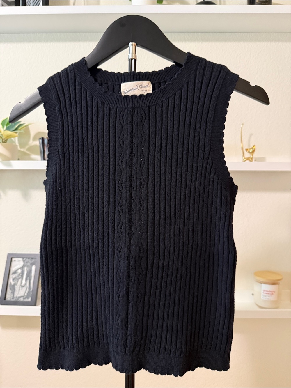 Universal Thread Black Sleeveless Ribbed Scoop-Neck Knit Top